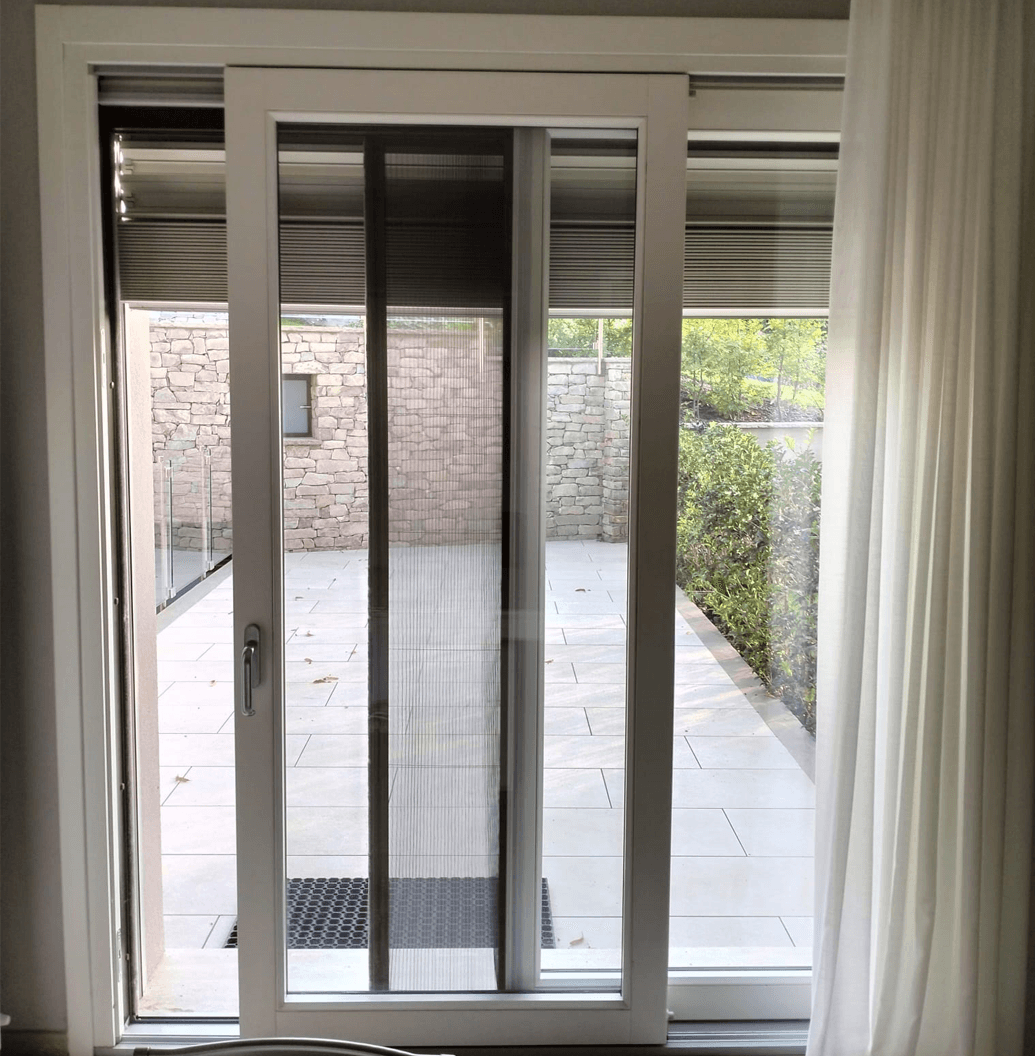Foto di alzante scorrevole moderno della Living srl Living serramenti